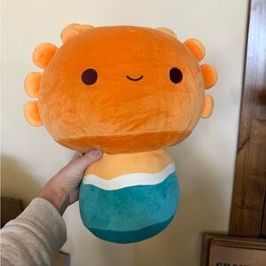 Mewaii soft stuffed crab, like Squishmallow